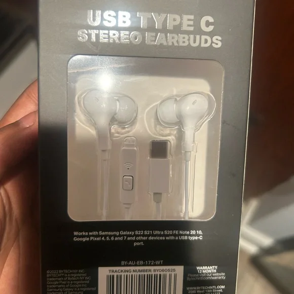 Bytech USB Type C Stereo Earbuds - Picture 2 of 2